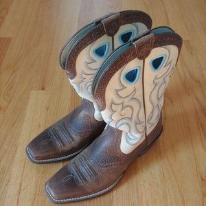 Ariat Cowgirl Boots Size 9.5 B